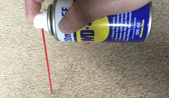 Effortlessly Remove Candle Wax and Glue Stains from Your Carpet