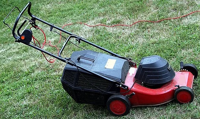 End Lawn Mower Clogging Issues